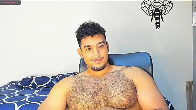 Big furry bear13 online show from 12/19/24, 05:18