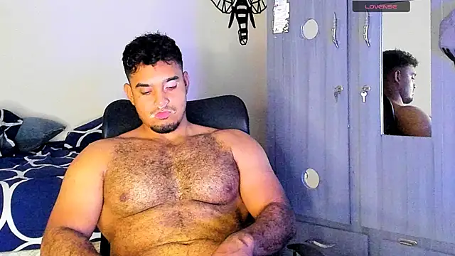 Big furry bear13 online show from 03/14/25, 06:42