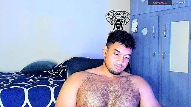 Big furry bear13 online show from 03/20/25, 06:41