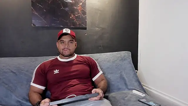 Big furry bear13 online show from 07/23/26, 10:35