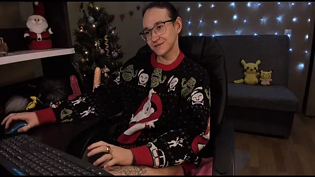 Snapshot of zackstivens chatting on 12/30/24, 01:48 zackstivens online show from 12/30/24, 01:48