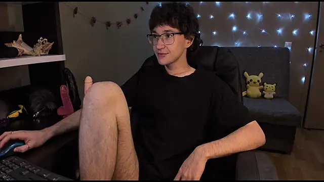 Snapshot of zackstivens chatting on 01/10/25, 11:39 zackstivens online show from 01/10/25, 11:39