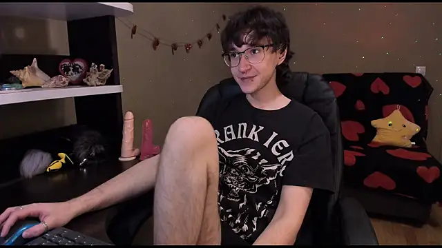 Snapshot of zackstivens chatting on 02/21/25, 11:32 zackstivens online show from 02/21/25, 11:32