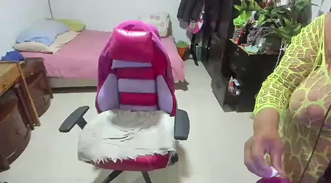 Mrs mommy  online show from 01/18/25, 11:44