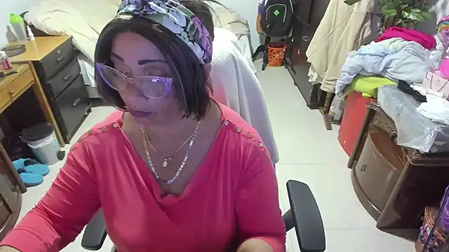 Mrs mommy  online show from 02/15/25, 06:55