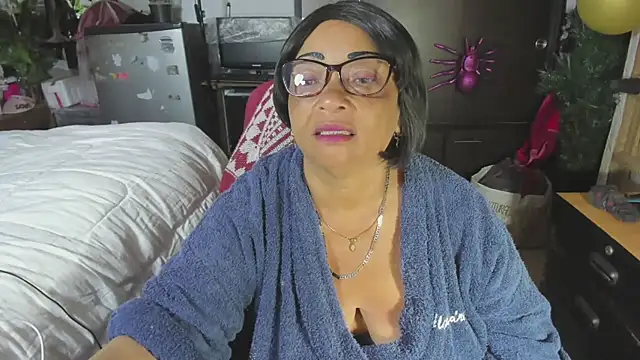 Mrs mommy  online show from 11/14/25, 04:49