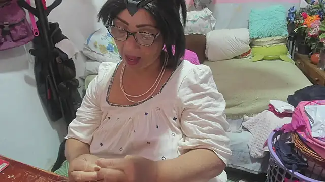 Mrs mommy  online show from 04/25/26, 04:37
