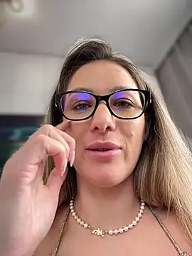 HotXMom online show from 01/02/25, 10:26