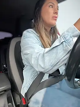 HotXMom online show from 09/17/25, 06:04