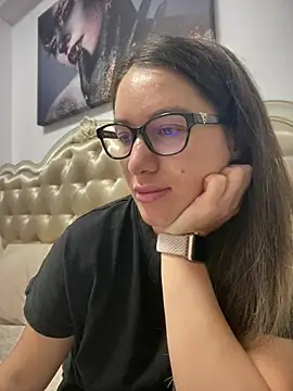 HotXMom online show from 06/12/26, 06:23