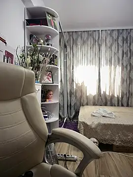HotXMom online show from 07/10/26, 06:50