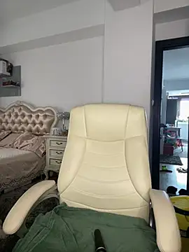 HotXMom online show from 07/27/26, 06:53