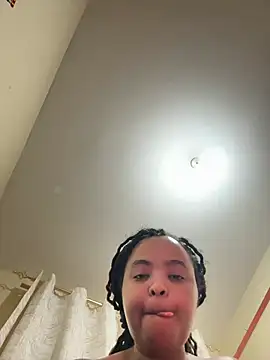 Linahlove online show from 07/23/26, 10:08