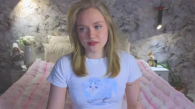 Aurora Golden1 online show from 05/23/26, 11:58