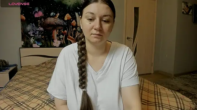 AlisaBacker online show from 12/02/25, 02:23