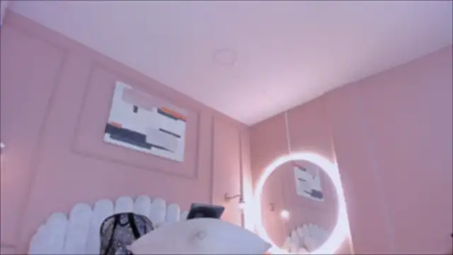 lia ass  online show from 12/21/24, 10:50