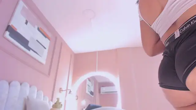 lia ass  online show from 01/07/25, 10:54