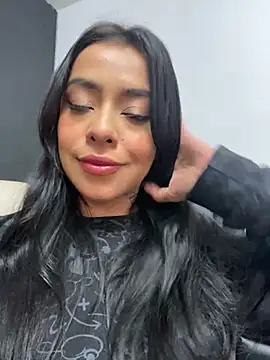 Snapshot of foxxy_nasty chatting on 09/30/25, 04:34 foxxy nasty online show from 09/30/25, 04:34