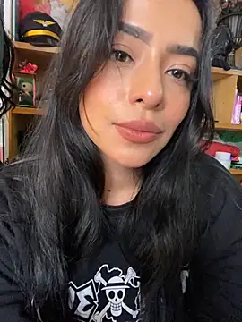 Snapshot of foxxy_nasty chatting on 10/14/25, 07:03 foxxy nasty online show from 10/14/25, 07:03