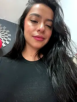 Snapshot of foxxy_nasty chatting on 10/23/25, 07:01 foxxy nasty online show from 10/23/25, 07:01