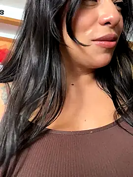 Snapshot of foxxy_nasty chatting on 10/25/25, 06:35 foxxy nasty online show from 10/25/25, 06:35