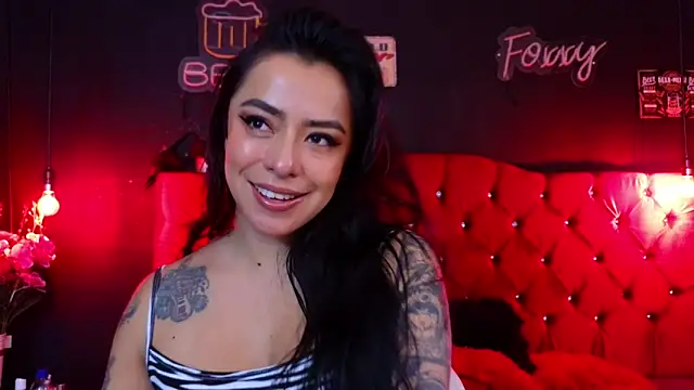 Snapshot of foxxy_nasty chatting on 11/20/25, 04:29 foxxy nasty online show from 11/20/25, 04:29