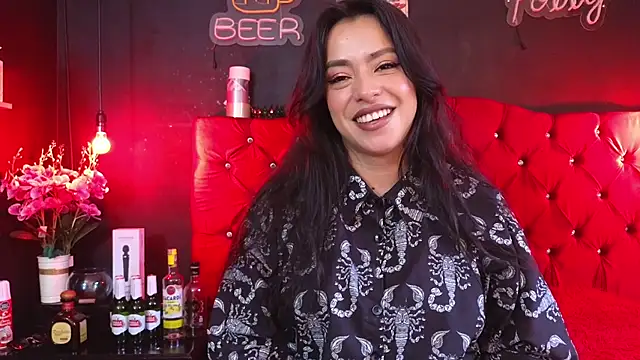 Snapshot of foxxy_nasty chatting on 12/01/25, 05:18 foxxy nasty online show from 12/01/25, 05:18