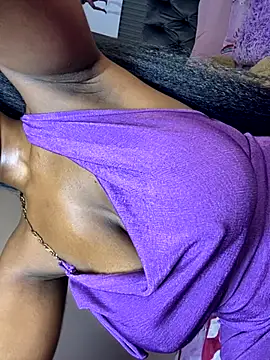 Candy-Heart online show from 11/10/25, 09:14