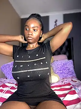 Candy-Heart online show from 11/13/25, 12:15