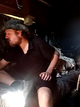 hothippie420 online show from 09/17/25, 05:47