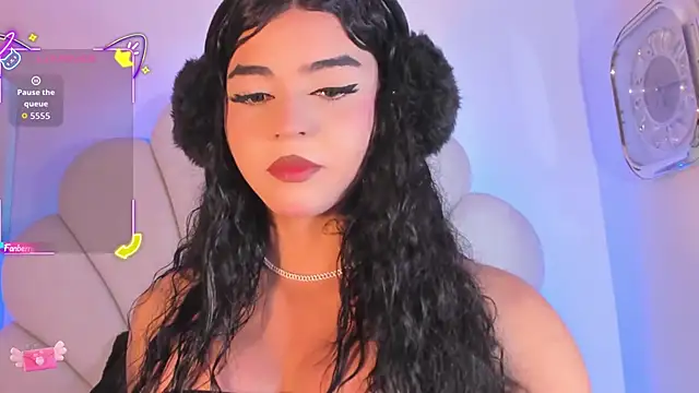 Snapshot of Summer_walkerr chatting on 11/16/25, 01:06 Summer walkerr online show from 11/16/25, 01:06