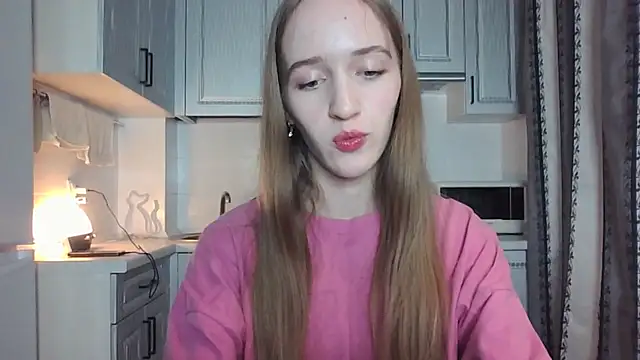 leslie my lovee online show from 09/14/25, 08:08