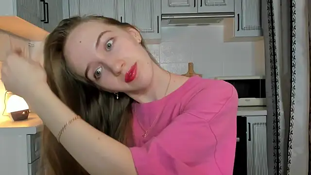 leslie my lovee online show from 10/07/25, 07:44