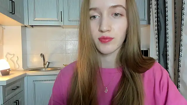 leslie my lovee online show from 11/24/25, 07:35