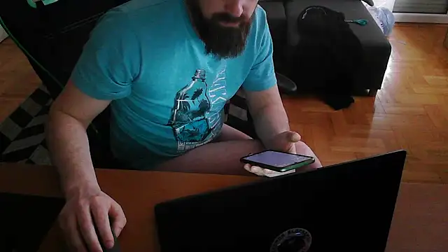 Snapshot of DickStaza chatting on 03/03/25, 02:48 DickStaza online show from 03/03/25, 02:48