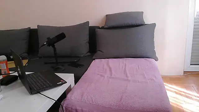 Snapshot of DickStaza chatting on 09/27/25, 11:26 DickStaza online show from 09/27/25, 11:26