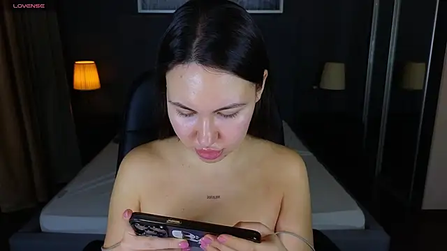GIGI BENNET online show from 12/14/24, 08:23