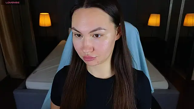 GIGI BENNET online show from 12/18/24, 08:42