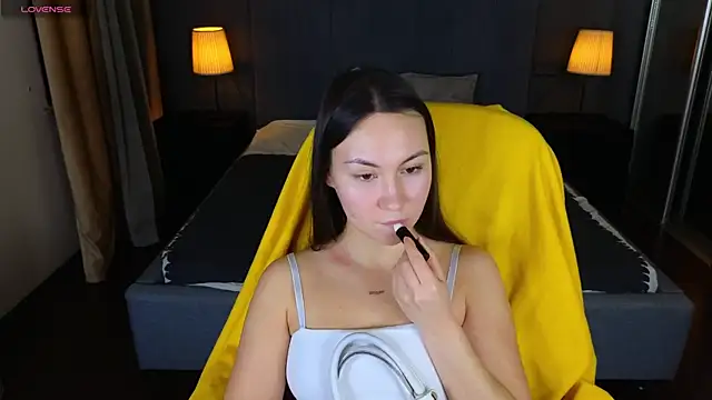 GIGI BENNET online show from 12/22/24, 08:38