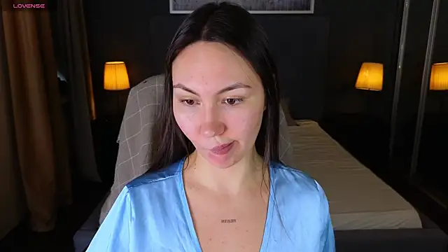 GIGI BENNET online show from 01/07/25, 09:18