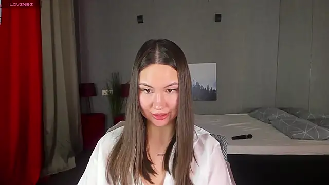 GIGI BENNET online show from 02/18/25, 12:28