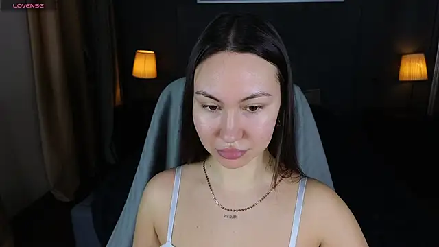 GIGI BENNET online show from 02/20/25, 05:23
