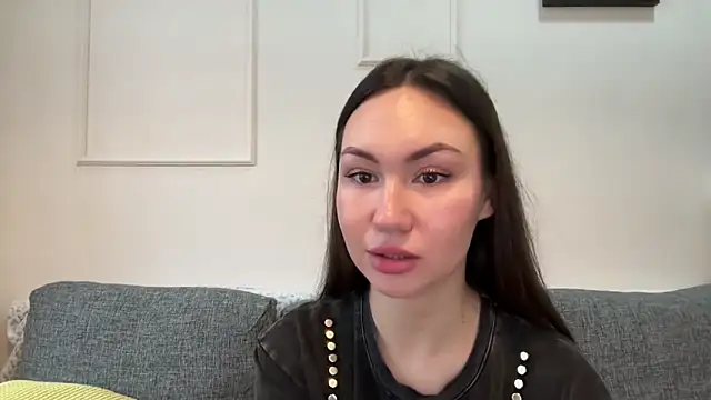 GIGI BENNET online show from 03/08/25, 08:11