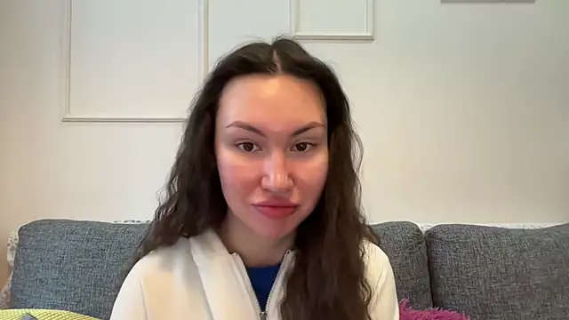 GIGI BENNET online show from 03/17/25, 05:01