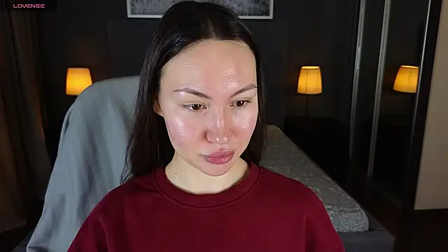 GIGI BENNET online show from 03/21/25, 05:11