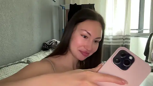 GIGI BENNET online show from 09/13/25, 05:18