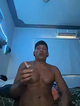 Snapshot of Capxxx chatting on 11/30/25, 11:42 Capxxx online show from 11/30/25, 11:42