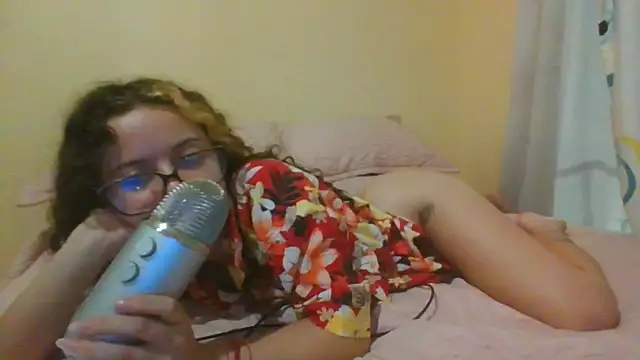 frikigyal online show from 02/10/25, 02:41