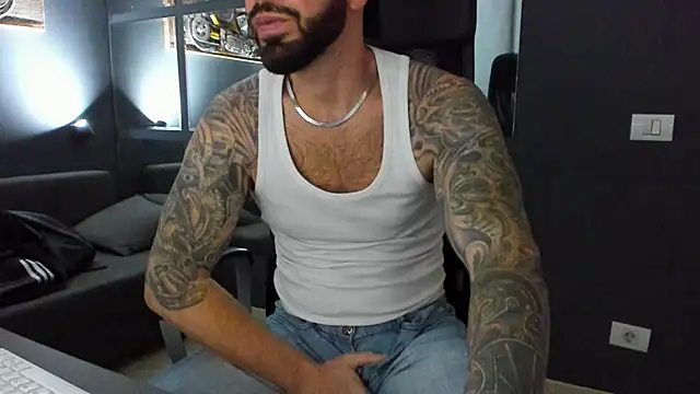 AronGrant online show from 11/06/25, 10:16