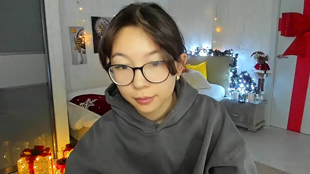 AgnieszkaBanana online show from 12/25/24, 01:10